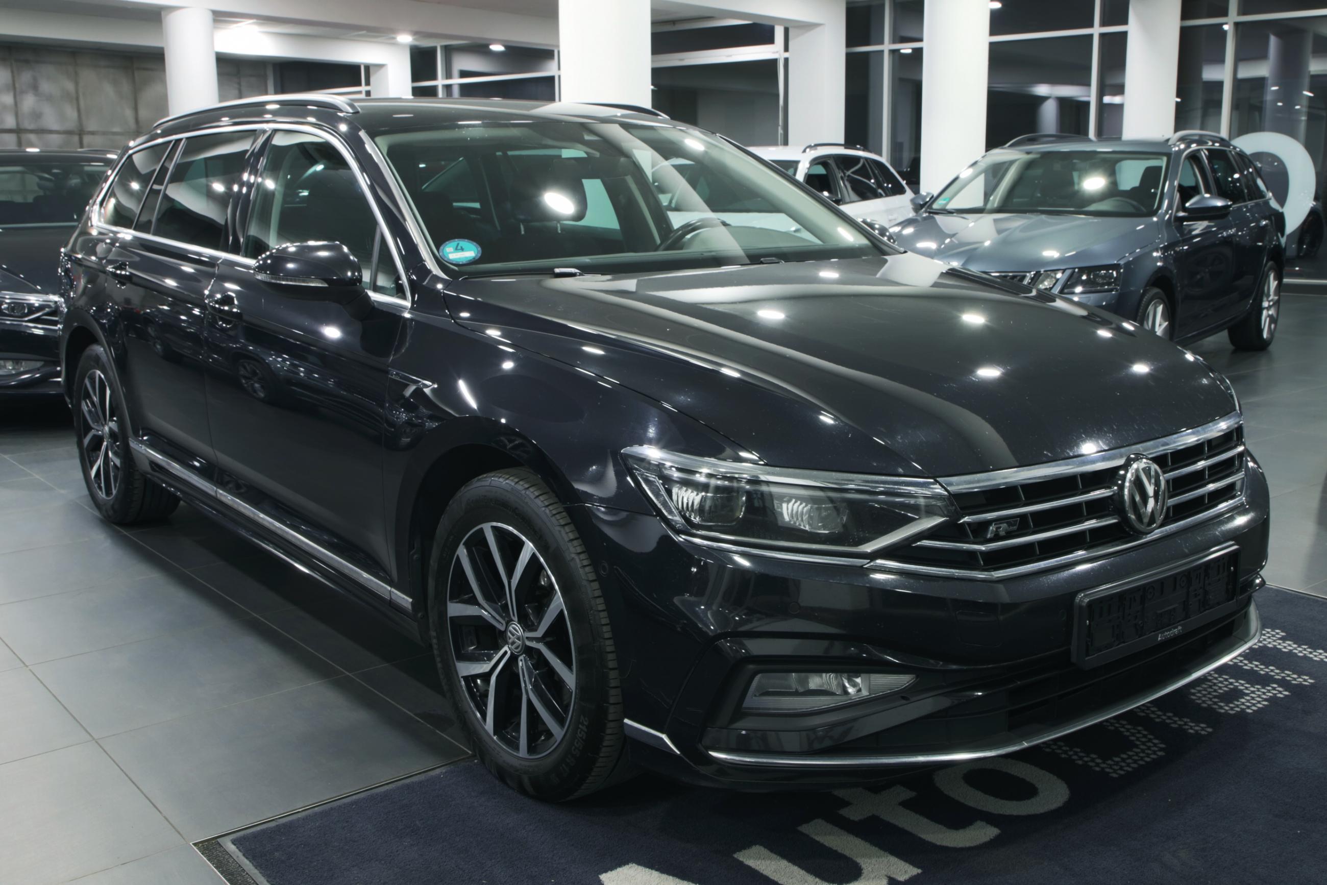 thumbnail image 2 of Lackschutzshop Paint Protection Film Kit For VW Passat B8 Variant Estate - Carbon Black Load Sill Guard 2 of 5