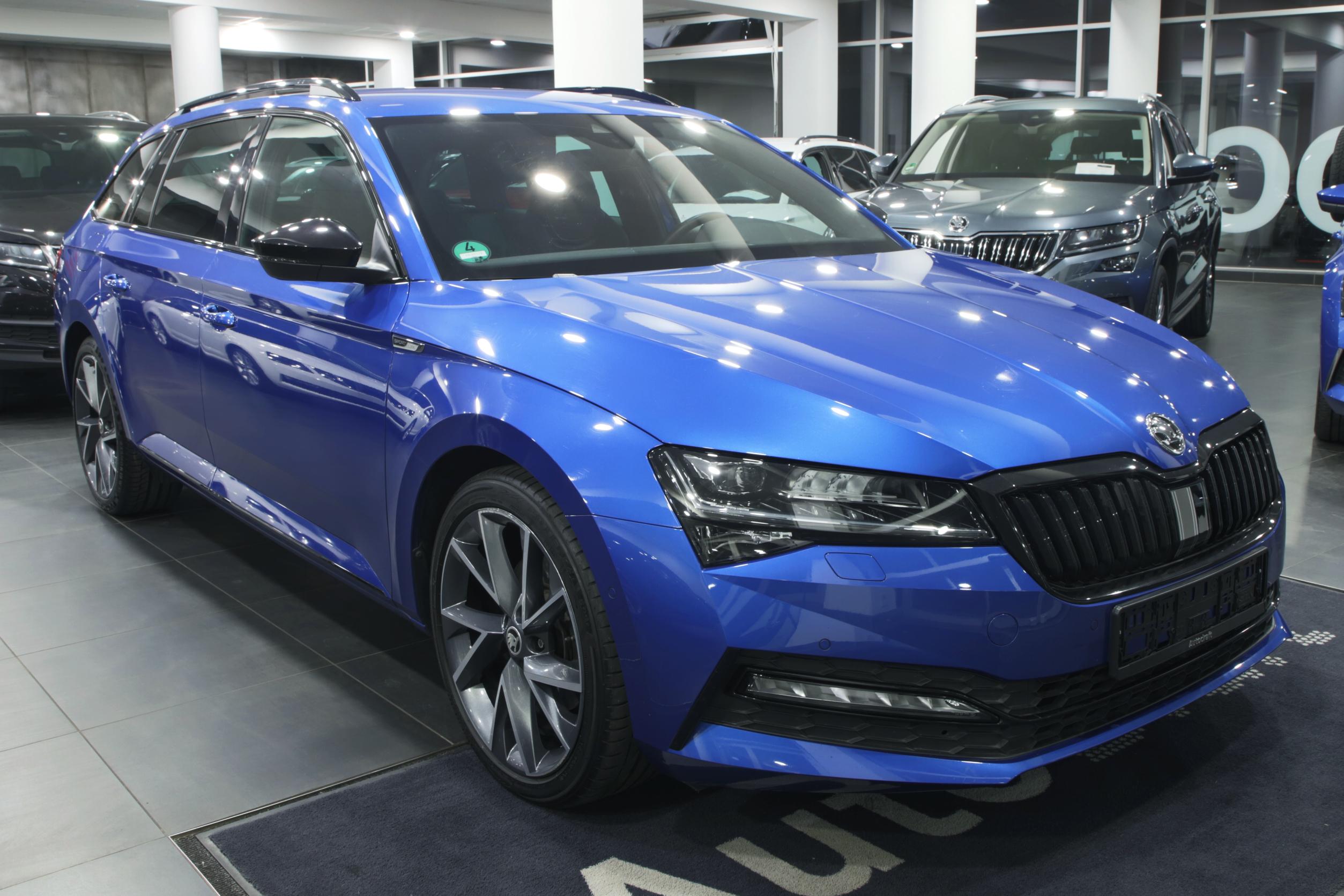 koda-superb-3-combi-2-0-tdi-110kw-dsg-sportline-facelift-2020
