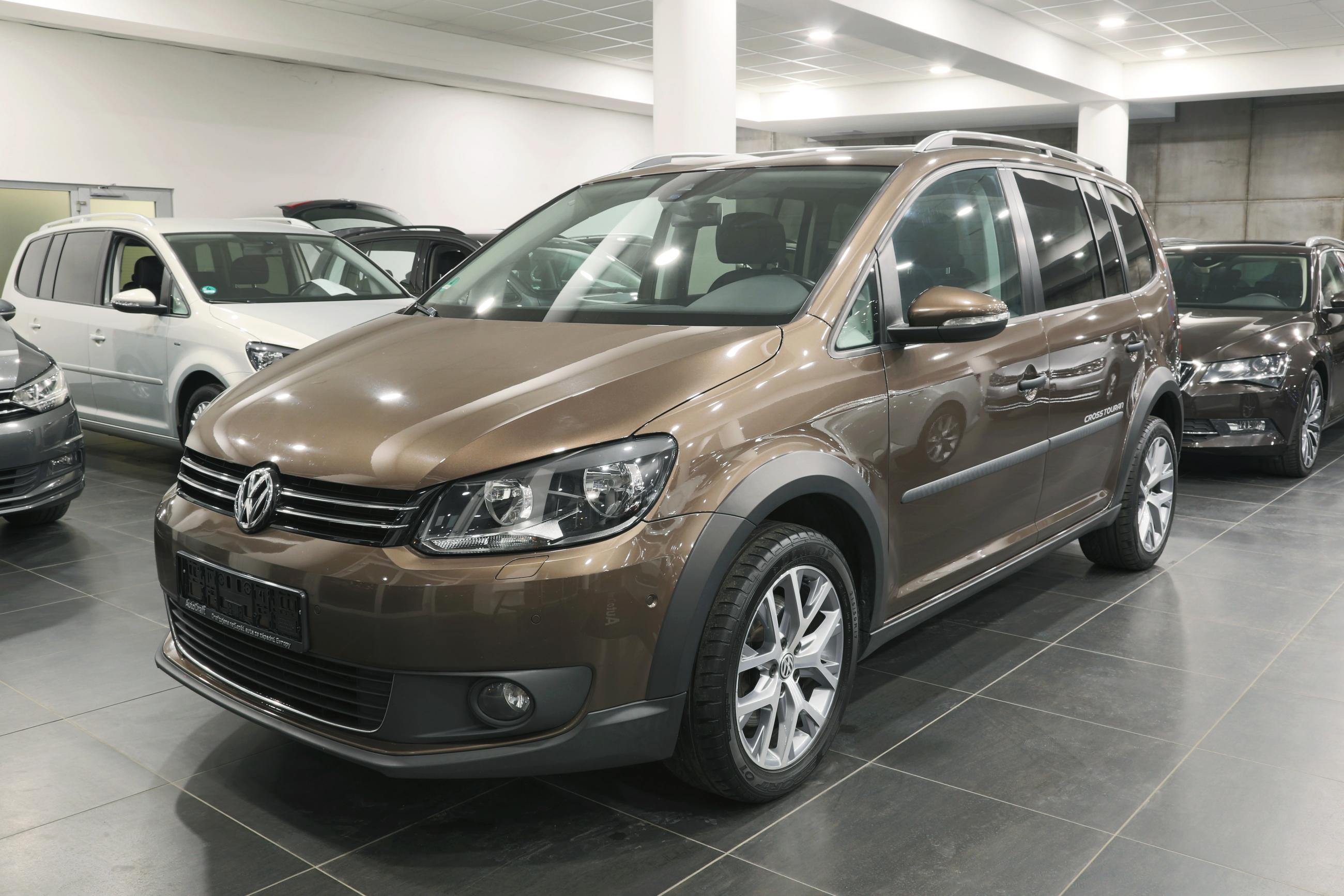 Volkswagen touran cross