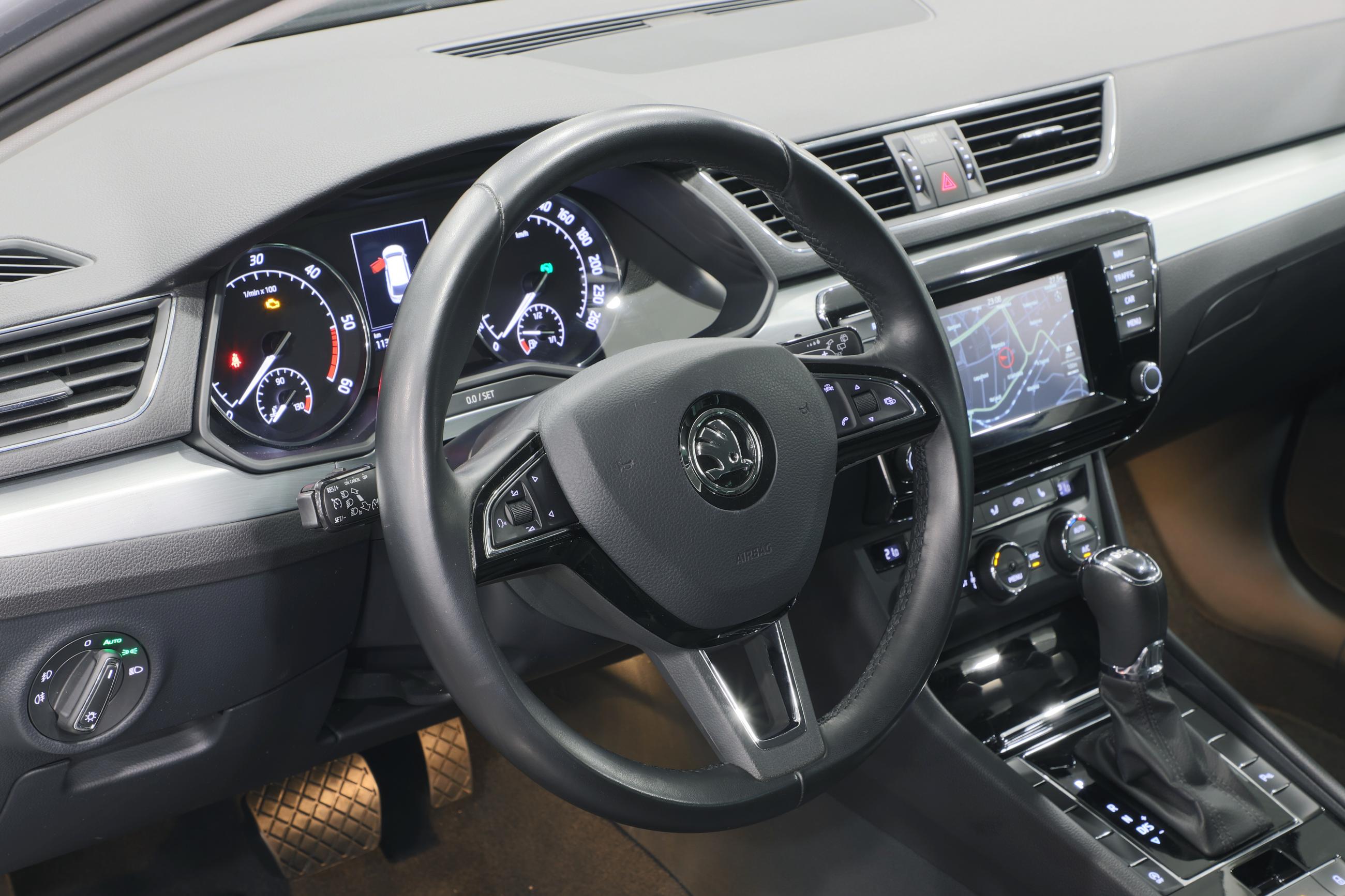 Skoda superb 1 салон