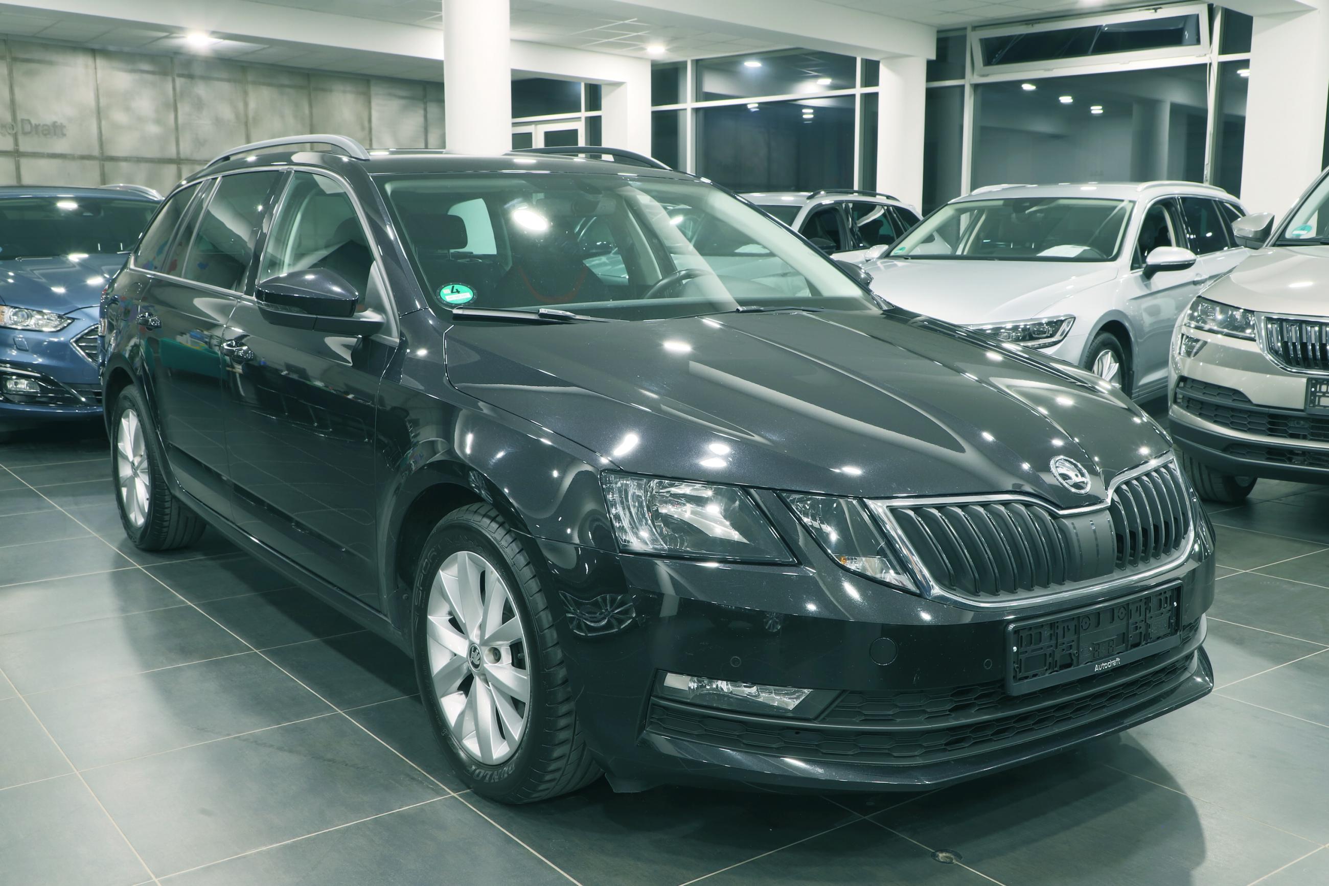 Pareri Skoda Octavia 3 2 0 Tdi Škoda Octavia 3 Combi 2.0 TDI 110kW DSG Sportpaket / Facelift | Autodraft