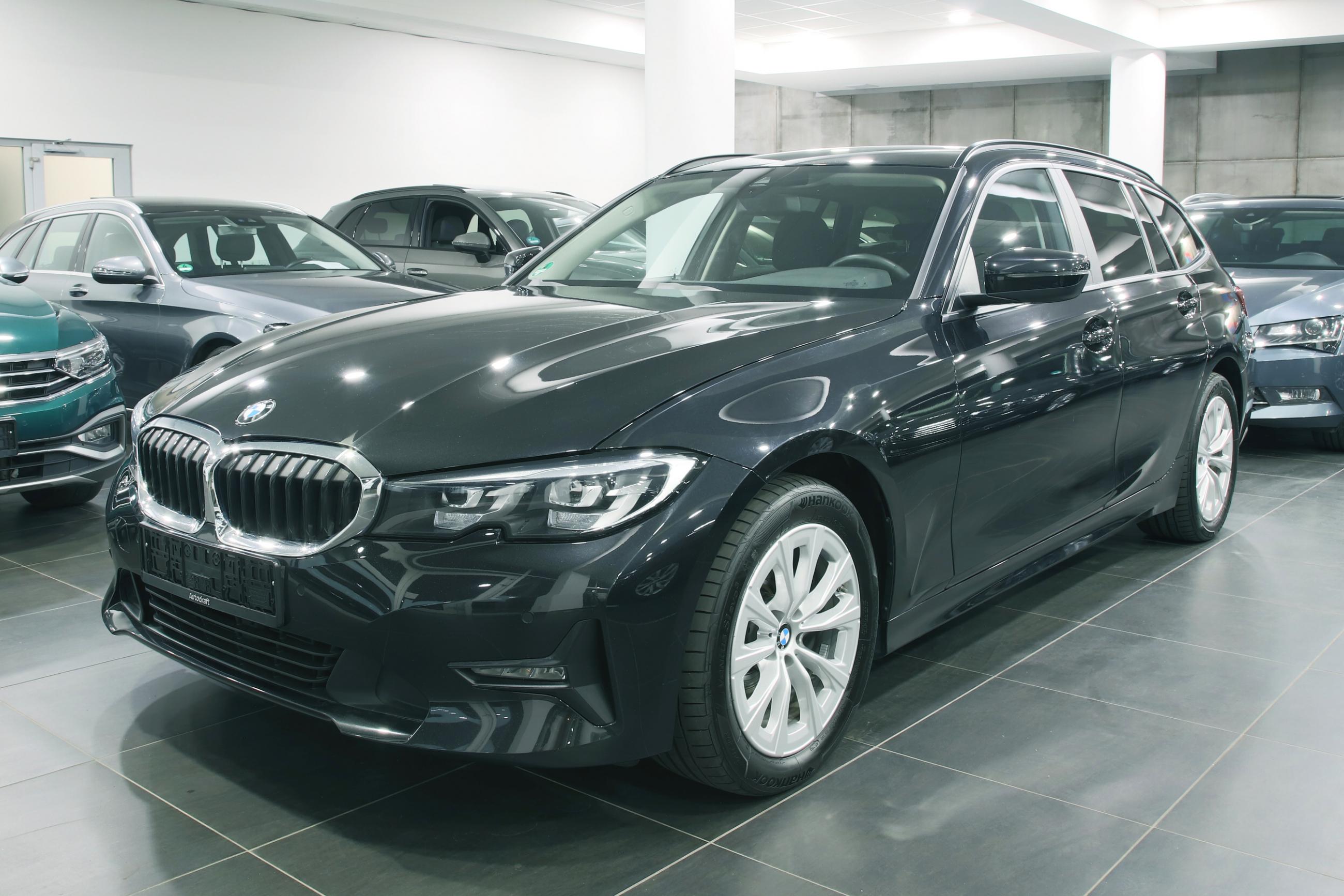 BMW 320d 4x4 xDRIVE Touring 140kW Aut. Advantage / 2x ALU Autodraft