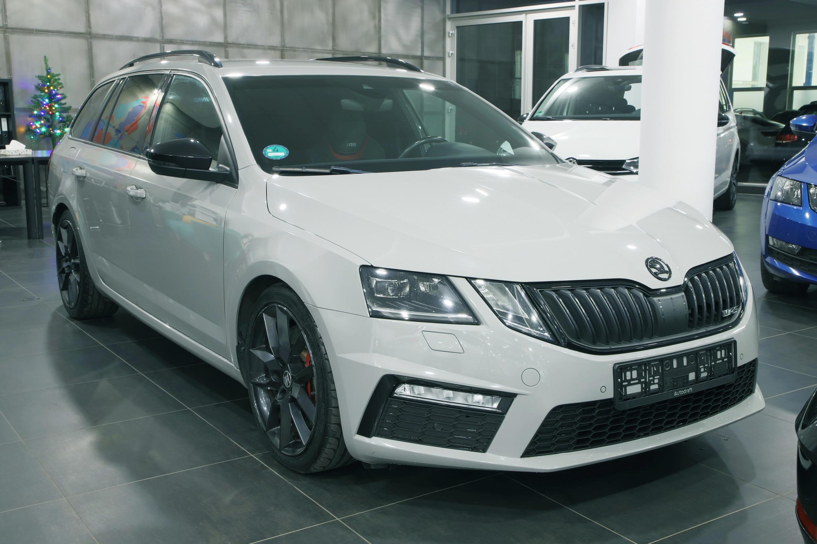 Škoda Octavia 3 Combi RS 2.0 TSI 169kW DSG / ALU 18