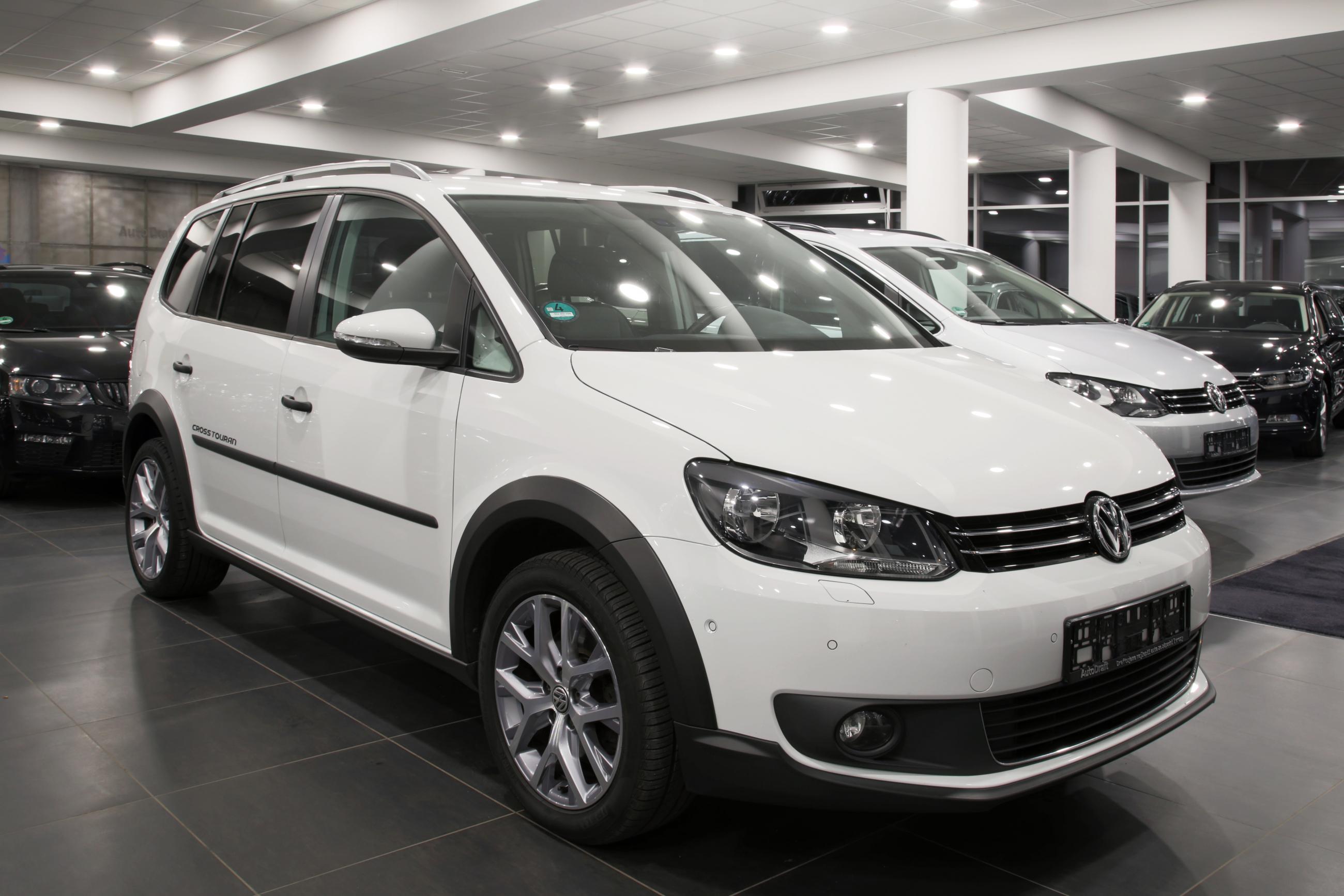 Volkswagen touran cross