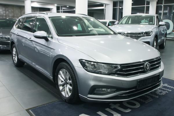Volkswagen Passat B8 Variant Business 2.0 TDI 110kW DSG / Facelift 2020