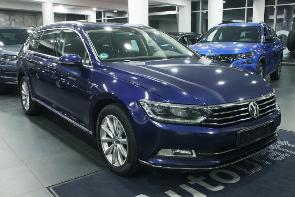 Volkswagen Passat B8 Variant Highline 4Motion 2.0 TDI 140kW 4x4 DSG / Webasto / Active info Display / ALU 17"