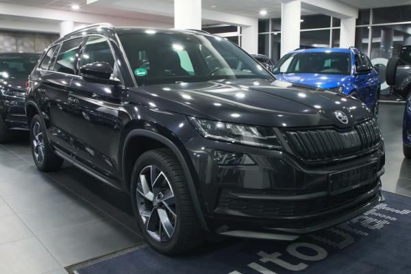 Škoda Kodiaq 2.0 TDI 140kW 4x4 DSG Sportline / ALU 19"