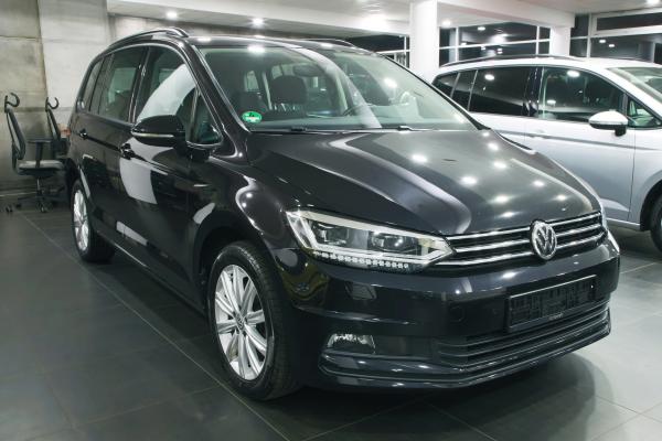 Volkswagen Touran Comfortline 1.5 TSI 110kW DSG / ALU 17''
