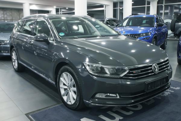 Volkswagen Passat B8 Variant Highline 4Motion 2.0 TDI 140kW 4x4 DSG / Webasto / ALU 17''
