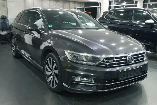 Volkswagen Passat B8 Variant Highline 2.0 TDI 140kW DSG / R-Line / Webasto / Active info display / ALU 18"