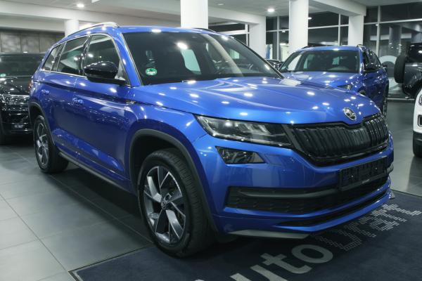 Škoda Kodiaq 2.0 TDI 140kW 4x4 DSG Sportline / Virtual Cockpit / ALU 19''+ ALU 17''