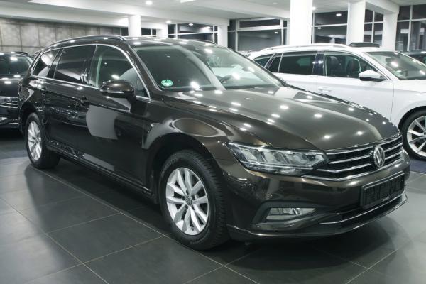 Volkswagen Passat B8 Variant Business 2.0 TDI 110kW DSG / Facelift 2020 / Webasto / Active info Display / ALU 16''