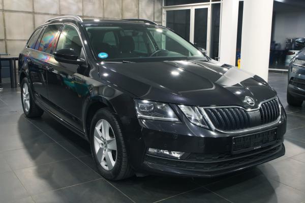 Škoda Octavia 3 Combi 2.0 TDI 110kW DSG / ALU 16" / Facelift