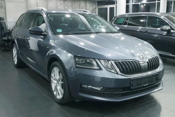 Škoda Octavia 3 Combi 2.0 TDI 110kW DSG / ALU 17" / Facelift
