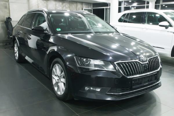 Škoda Superb 3 Combi Style 2.0 TDI 110kW / Webasto / ALU 17''