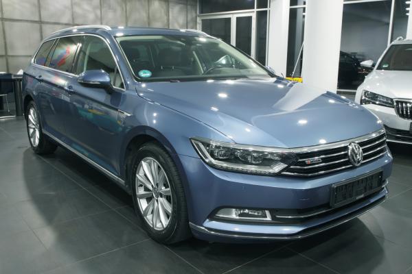 Volkswagen Passat B8 Variant Highline 4Motion 2.0 TDI 140kW 4x4 DSG / Active info Display / ALU 17''