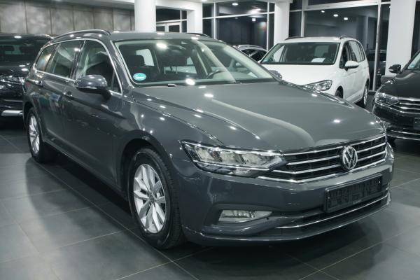 Volkswagen Passat B8 Variant Business 2.0 TDI 110kW DSG Virtual Cockpit / ALU 16"