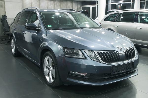 Škoda Octavia 3 Combi 2.0 TDI 110kW DSG / ALU 17" / Facelift