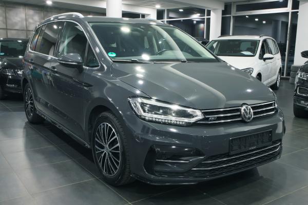 Volkswagen Touran Highline 2.0 TDI 140kW DSG R-Line / Webasto / ALU 17''