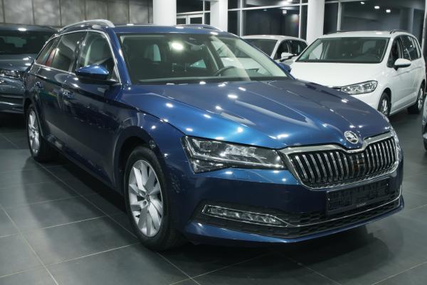 Škoda Superb 3 Combi Style 2.0 TDI 140kW DSG / Facelift 2020 / ALU 17''