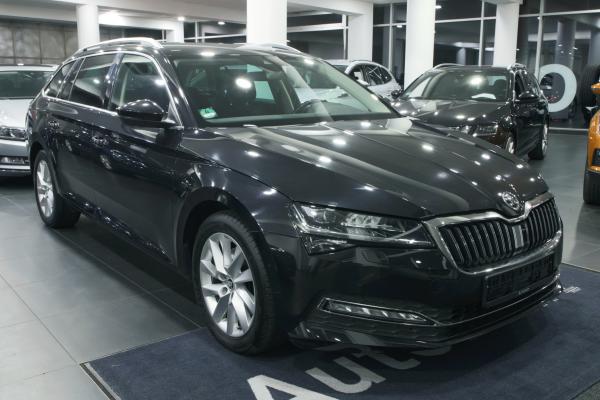 Škoda Superb 3 Combi Style 2.0 TDI 110kW DSG / Facelift 2020 / Webasto / ALU 17"