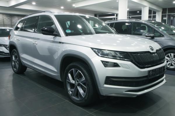 Škoda Kodiaq 2.0 TDI 110kW 4x4 DSG Sportline / Webasto / ALU 19''