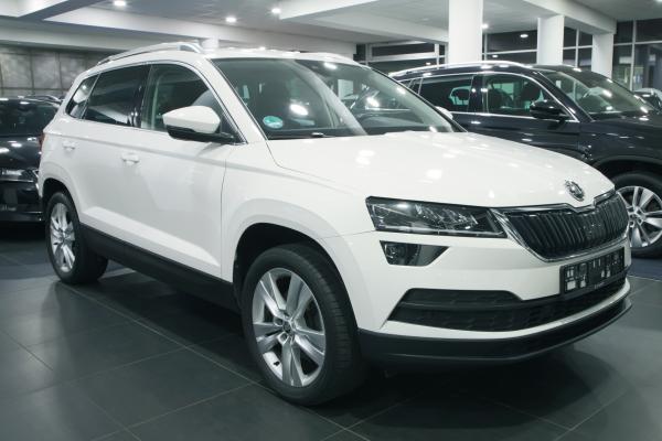 Škoda Karoq Style 2.0 TDI 140kW 4x4 DSG / Virtual Cockpit / ALU 18"