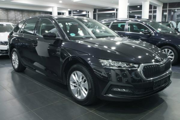 Škoda Octavia 4 Combi 2.0 TDI 110kW DSG / Virtual cockpit / ALU 16''