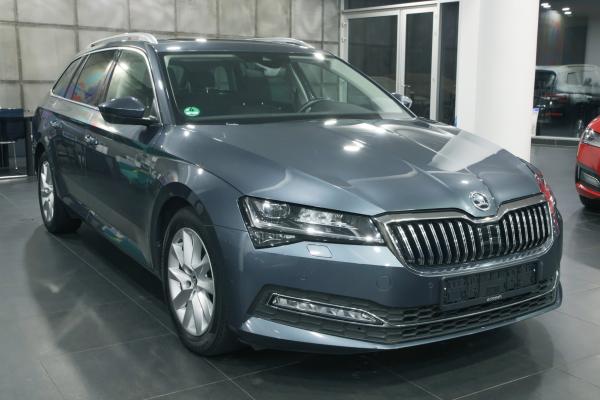 Škoda Superb 3 Combi Style 2.0 TDI 110kW DSG / Facelift 2020 / Matrix led / ALU 17''