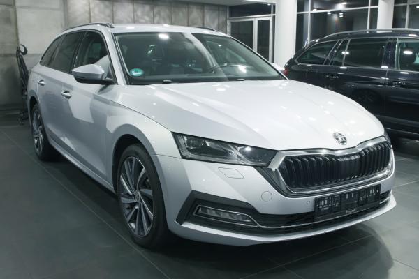 Škoda Octavia 4 Combi 2.0 TDI 110kW DSG Style / Virtual cockpit / ALU 18''