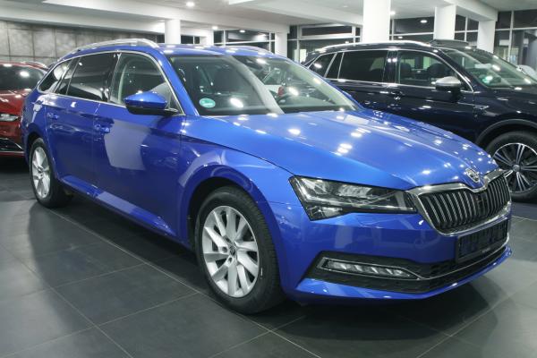 Škoda Superb 3 Combi Style 2.0 TDI 140kW DSG / Facelift 2020 / Webasto / Matrix led / ALU 17''