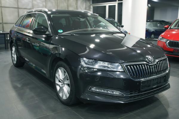 Škoda Superb 3 Combi Style 2.0 TDI 140kW DSG / Facelift 2020 / ALU 17''