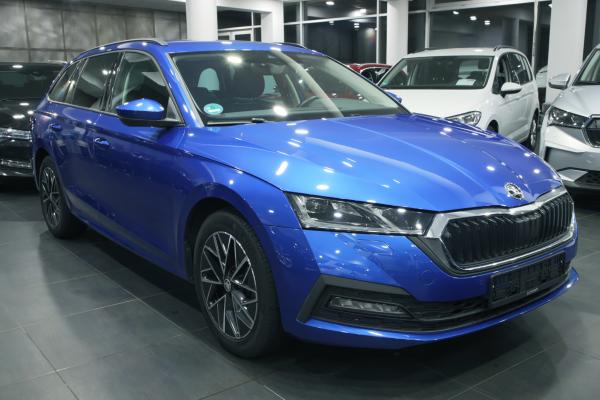 Škoda Octavia 4 Combi 2.0 TDI 110kW DSG / Virtual Cockpit / ALU 17''