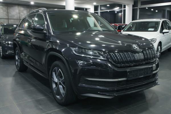 Škoda Kodiaq 2.0 TDI 140kW 4x4 DSG Sportline / ALU 19''