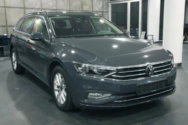 Volkswagen Passat B8 Variant Business 2.0 TDI 110kW DSG / Facelift 2020 / Webasto / Virtual Cockpit / Matrix Led / ALU 16"