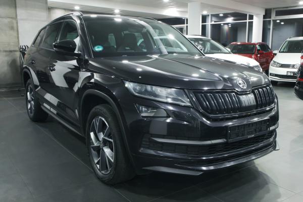 Škoda Kodiaq 2.0 TDI 140kW 4x4 DSG Sportline / ALU 19''