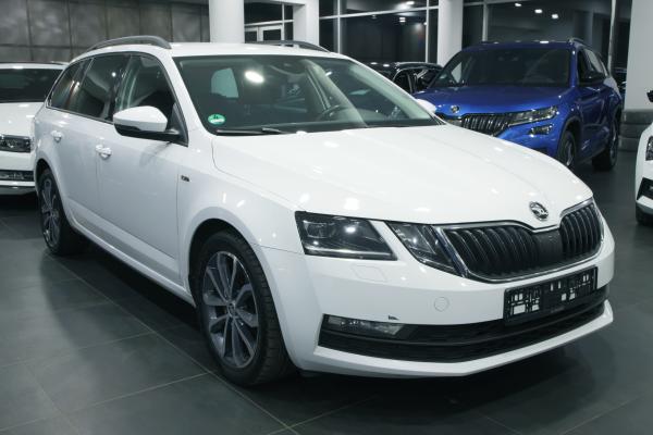 Škoda Octavia 3 Combi 1.5 TSI 110kW DSG / ALU 17'' / Facelift