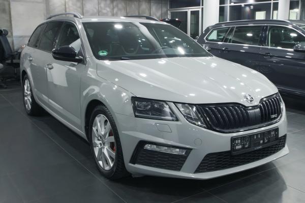 Škoda Octavia 3 Combi RS 2.0 TSI 180kW DSG / ALU 17'' / Facelift