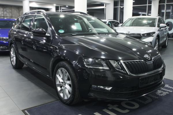 Škoda Octavia 3 Combi 2.0 TDI 110kW DSG / Virtual cockpit / 2x sada ALU 17'' / Facelift