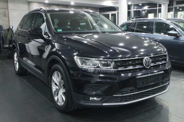 Volkswagen Tiguan Highline 2.0 TDI 110kW DSG / Virtual cockpit / ALU 18''