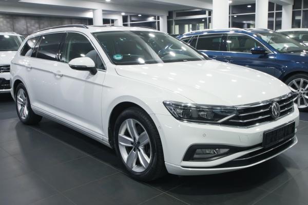 Volkswagen Passat B8 Variant Business 2.0 TDI 140kW DSG / Webasto / Virtual cockpit / Matrix Led / ALU 17''+ ALU 16''