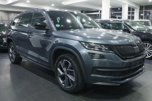 Škoda Kodiaq 2.0 TDI 140kW 4x4 DSG Sportline / ALU 19''