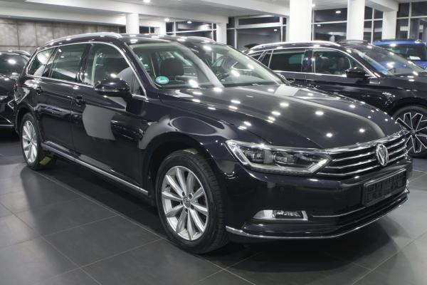 Volkswagen Passat B8 Variant Highline 4Motion 2.0 TDI 140kW 4x4 DSG / Webasto / ALU 17"