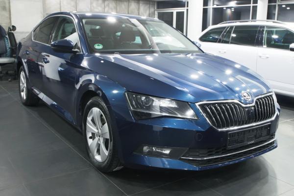 Škoda Superb 3 Lim. Style 2.0 TDI 140kW DSG / ALU 17"