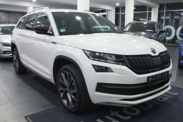 Škoda Kodiaq 2.0 TDI 140kW 4x4 DSG Sportline / Webasto / ALU 20''