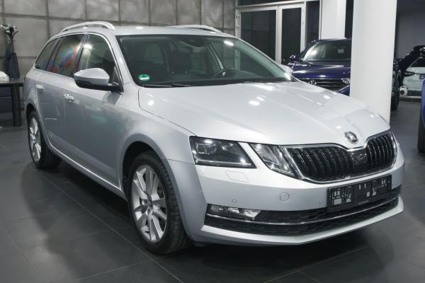 Škoda Octavia 3 Combi Style 2.0 TDI 110kW DSG / ALU 17'' / Facelift