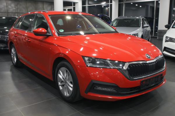 Škoda Octavia 4 Combi 2.0 TDI 110kW DSG / Virtual cockpit / ALU 16''