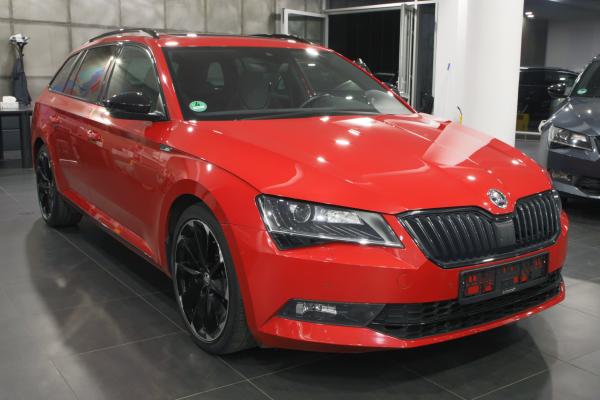 Škoda Superb 3 Combi 2.0 TDI 140kW DSG Sportline / Webasto / Virtual cockpit / ALU 19''