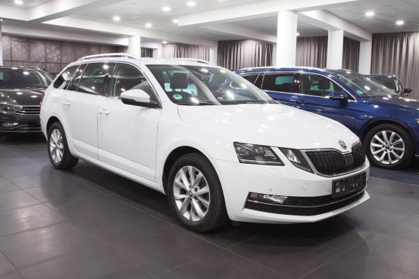 Škoda Octavia 3 Combi Style 2.0 TDI 110kW DSG / ALU 16" / Facelift