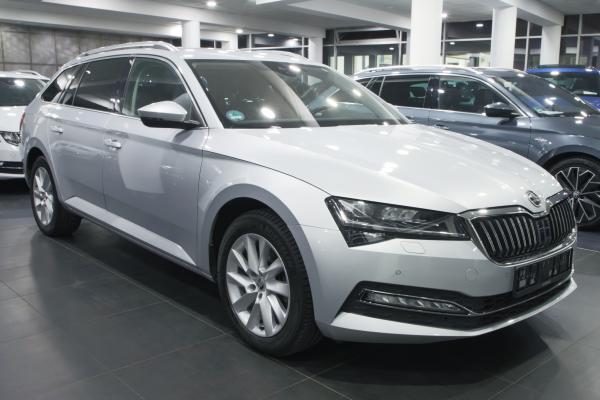 Škoda Superb 3 Combi Style 2.0 TDI 110kW DSG / Facelift 2020 / ALU 17''